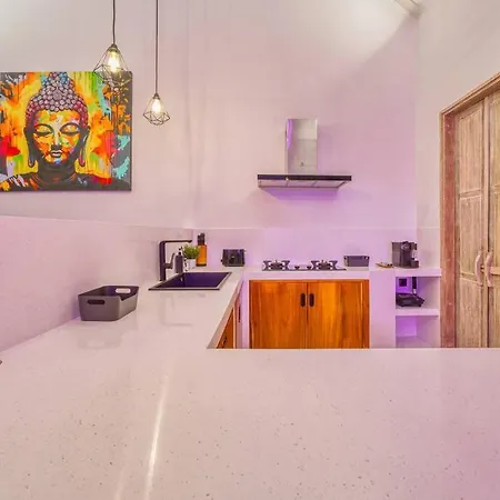 Beautiful Villa Yang Tao In The Heart Of Seminyak With Private Staff Exterior photo